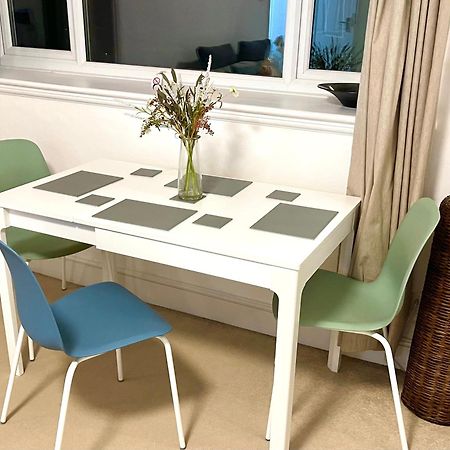 Sea View Family Stay By Beach Gym & Parking Bournemouth Exteriör bild