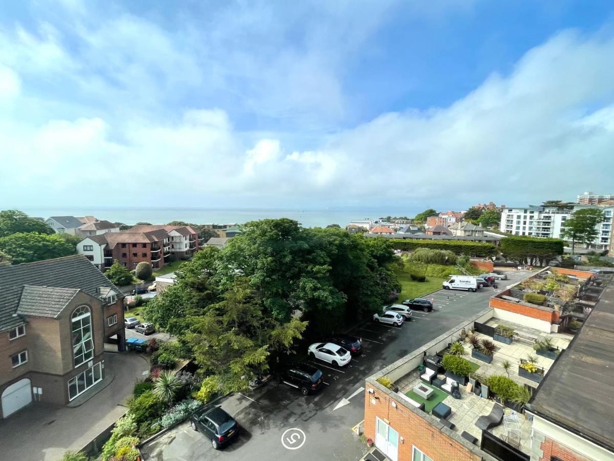 Sea View Family Stay By Beach Gym & Parking Bournemouth Exteriör bild