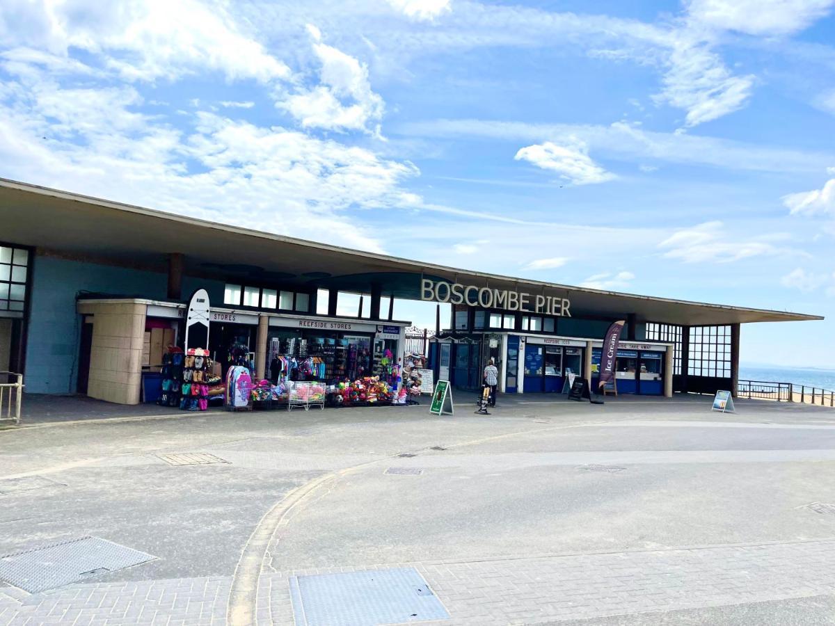 Sea View Family Stay By Beach Gym & Parking Bournemouth Exteriör bild