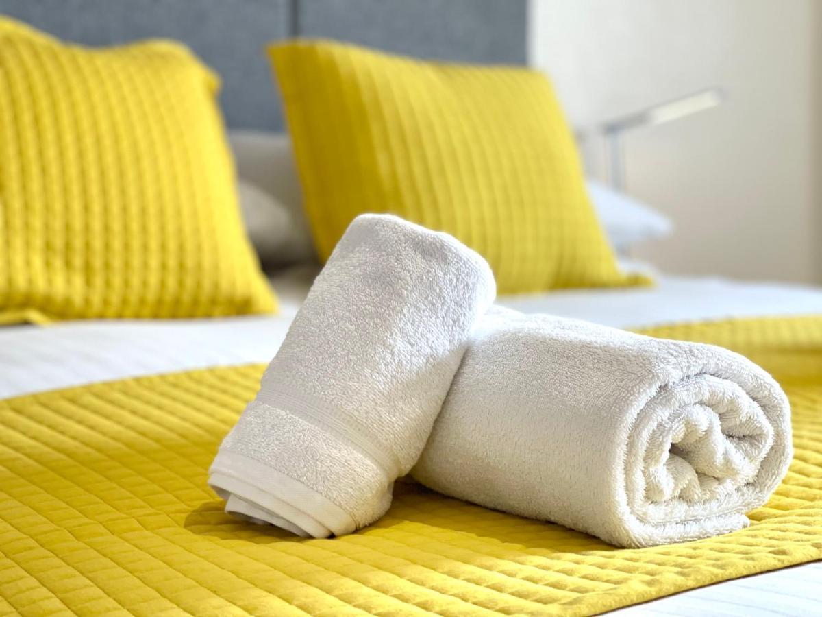 Sea View Family Stay By Beach Gym & Parking Bournemouth Exteriör bild