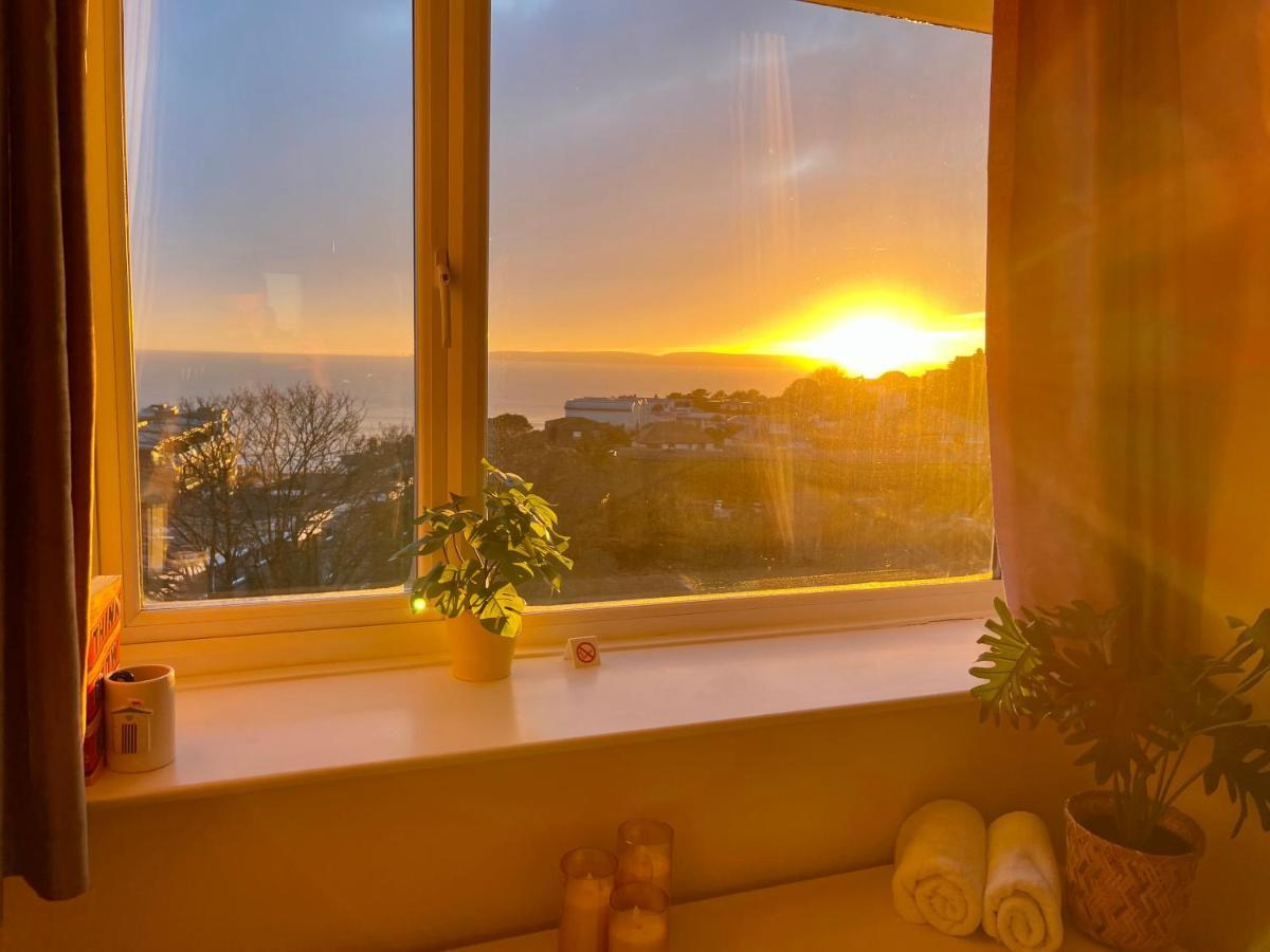 Sea View Family Stay By Beach Gym & Parking Bournemouth Exteriör bild
