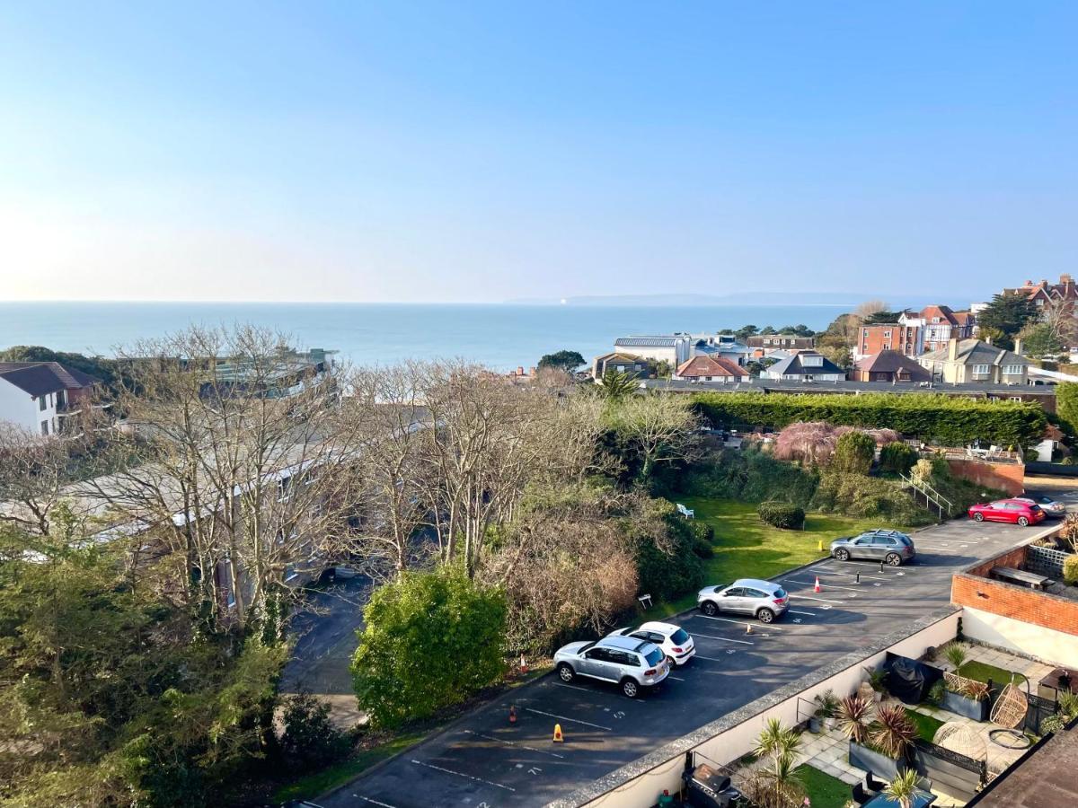 Sea View Family Stay By Beach Gym & Parking Bournemouth Exteriör bild