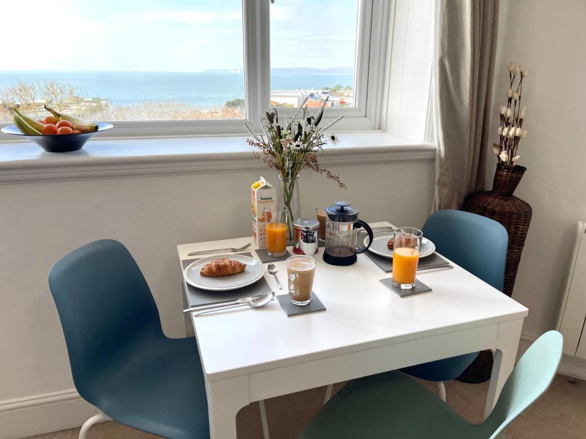Sea View Family Stay By Beach Gym & Parking Bournemouth Exteriör bild